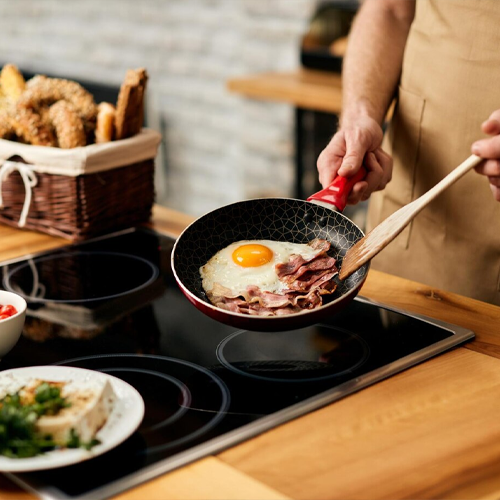 Perbedaan Wajan dan Teflon Panduan Memilih Alat Masak